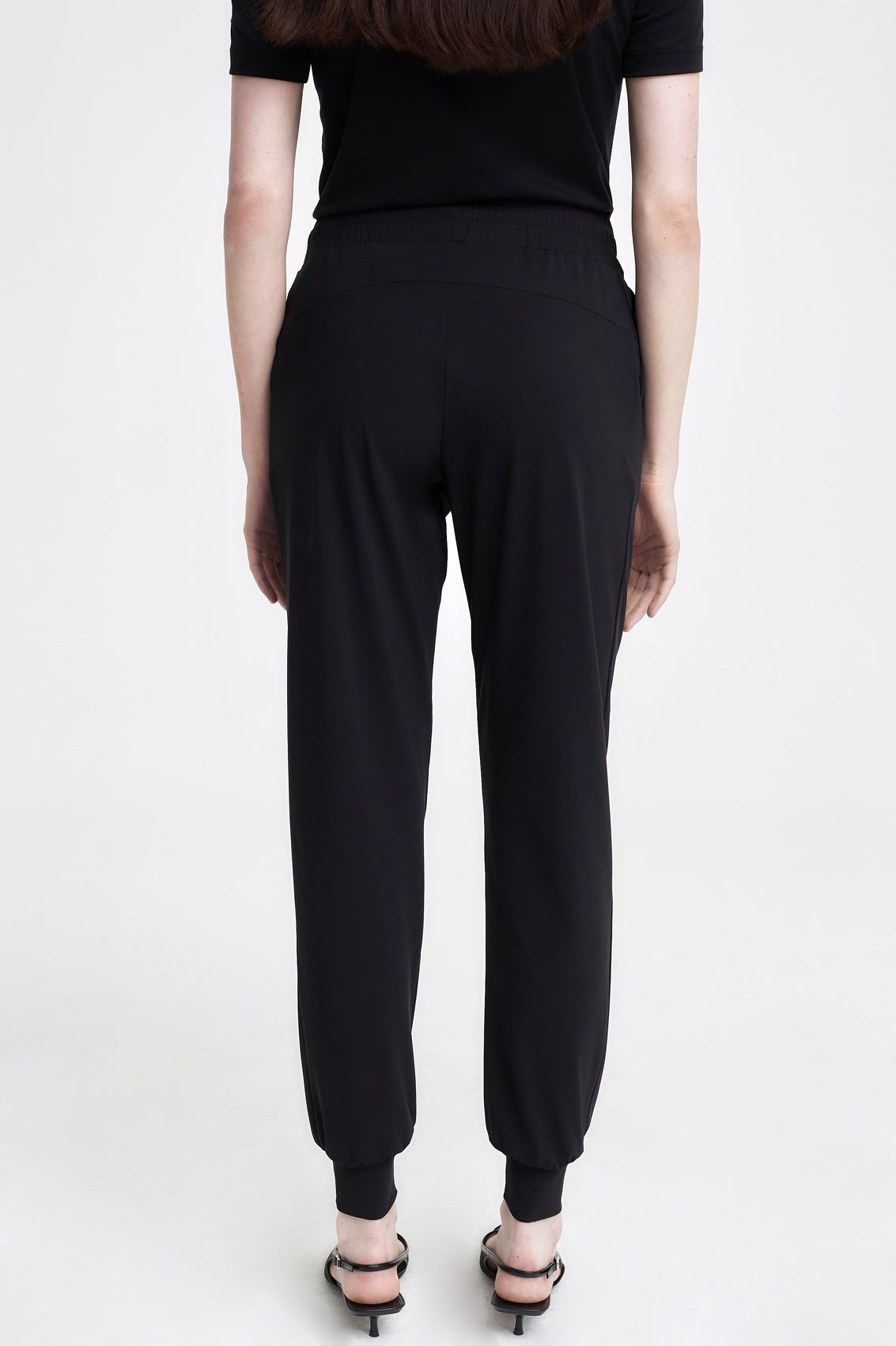 LUXE LÉGER Track Pants black