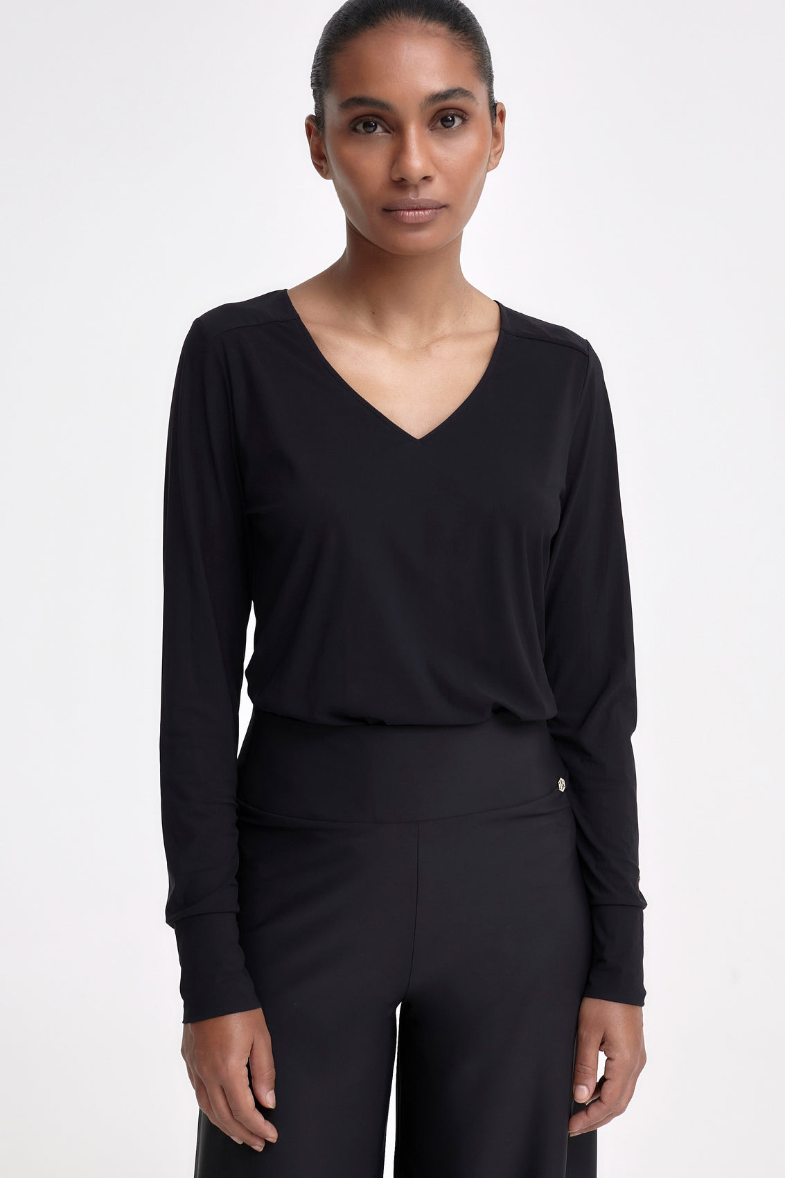 LEGEND Silken Light Blouse black