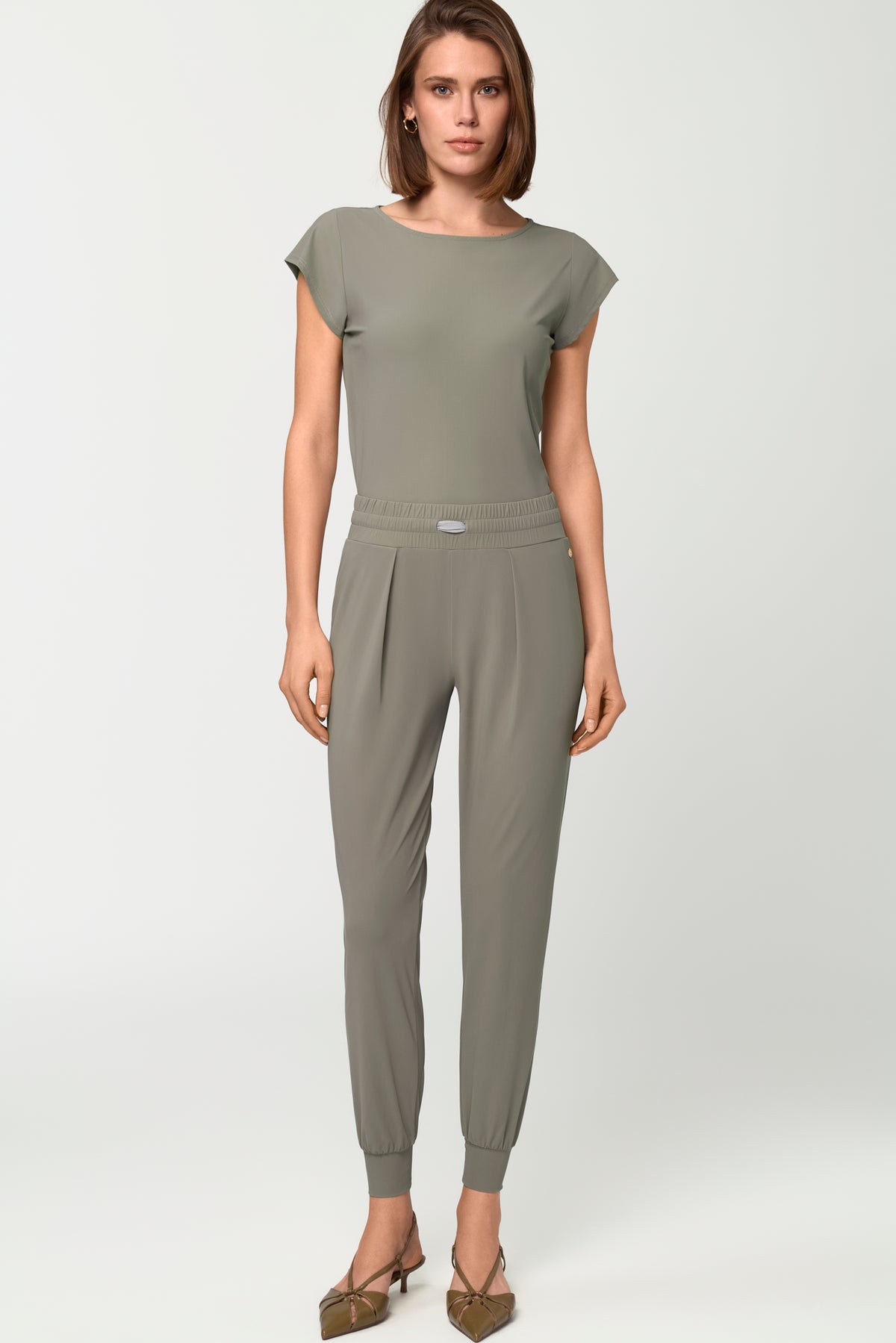 LUXE LÉGER Track Pants mira