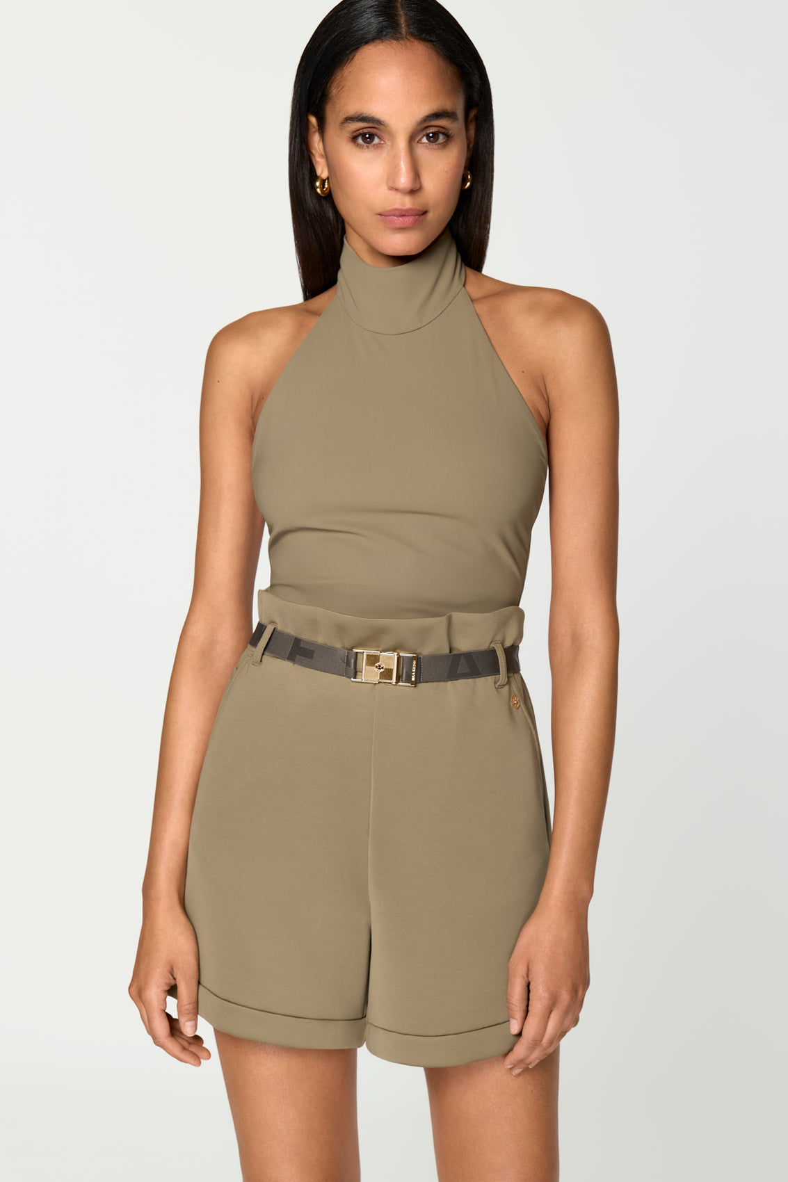SERA Shorts oliva