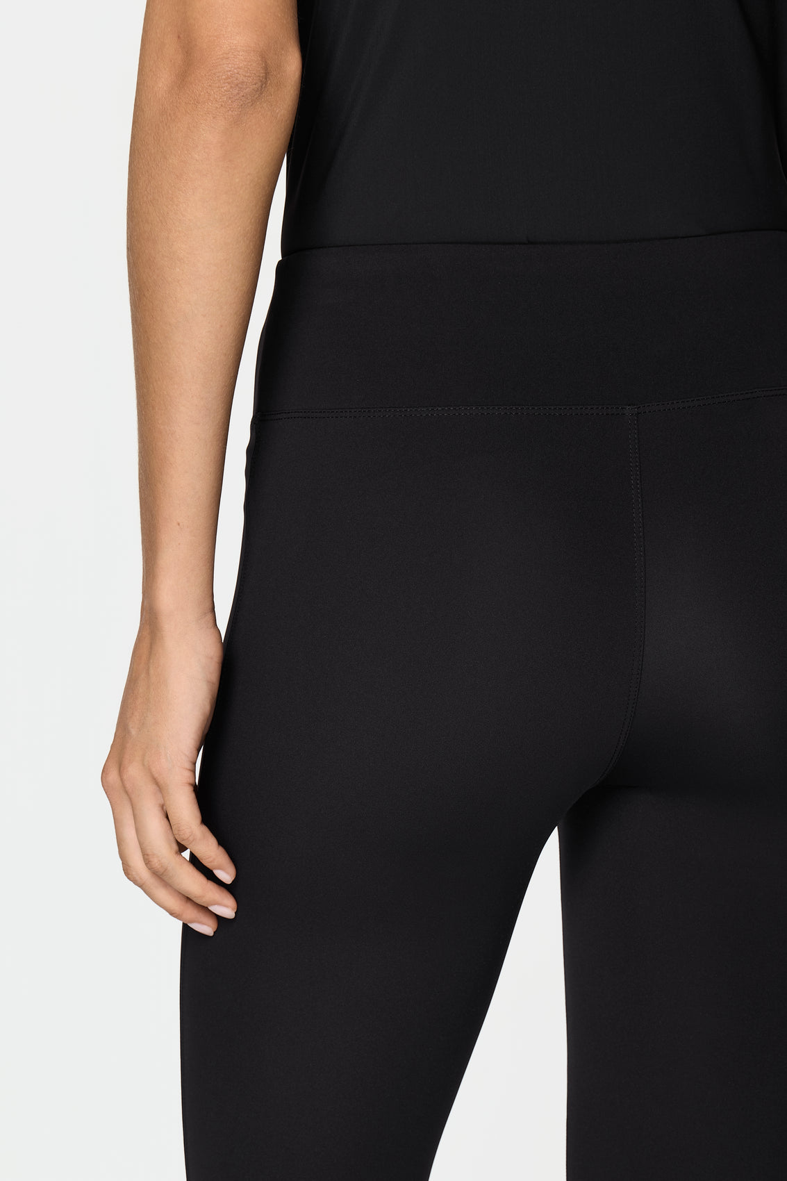 LALUCE Pants black