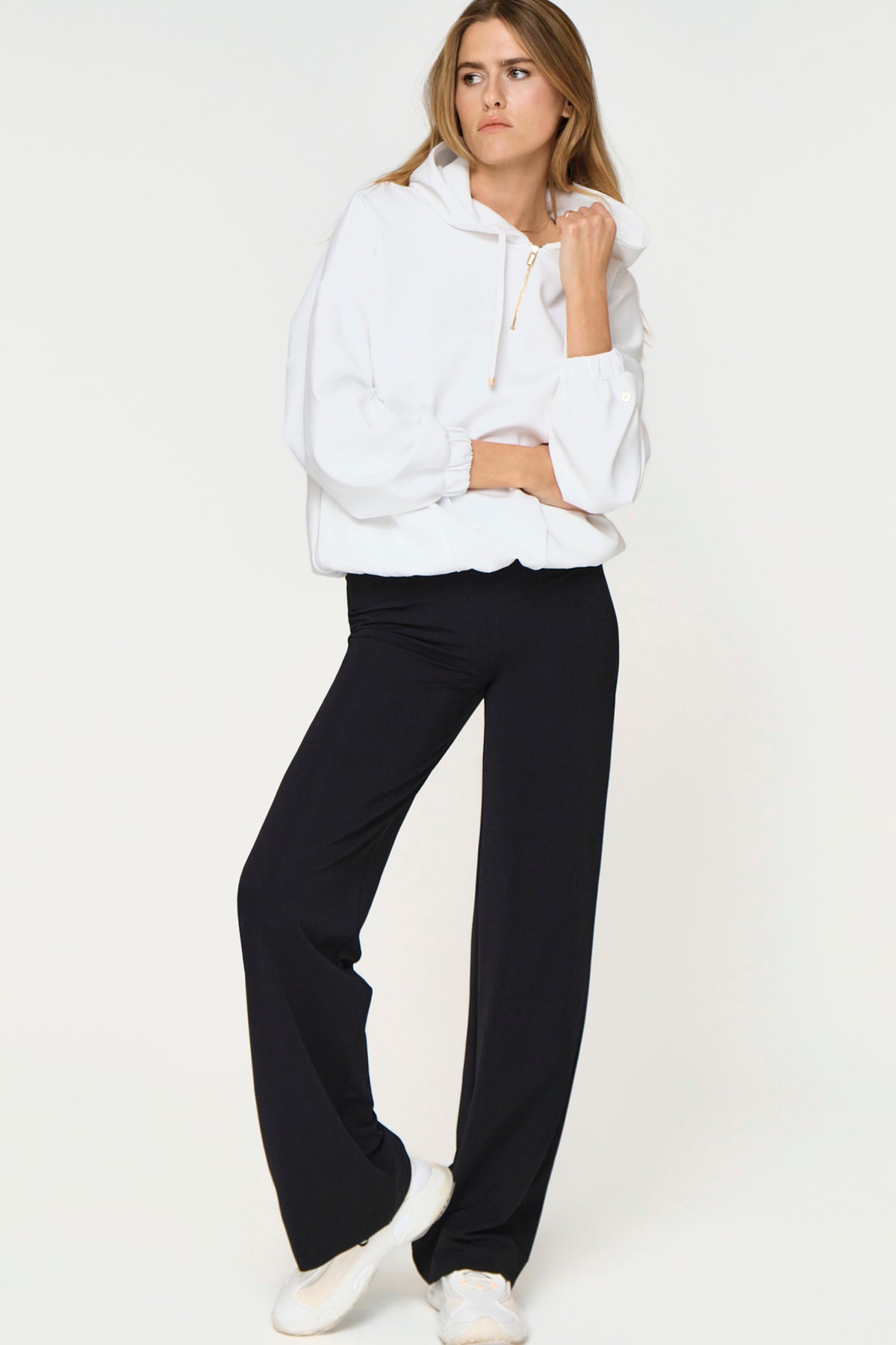 VEGA Pullover weiss