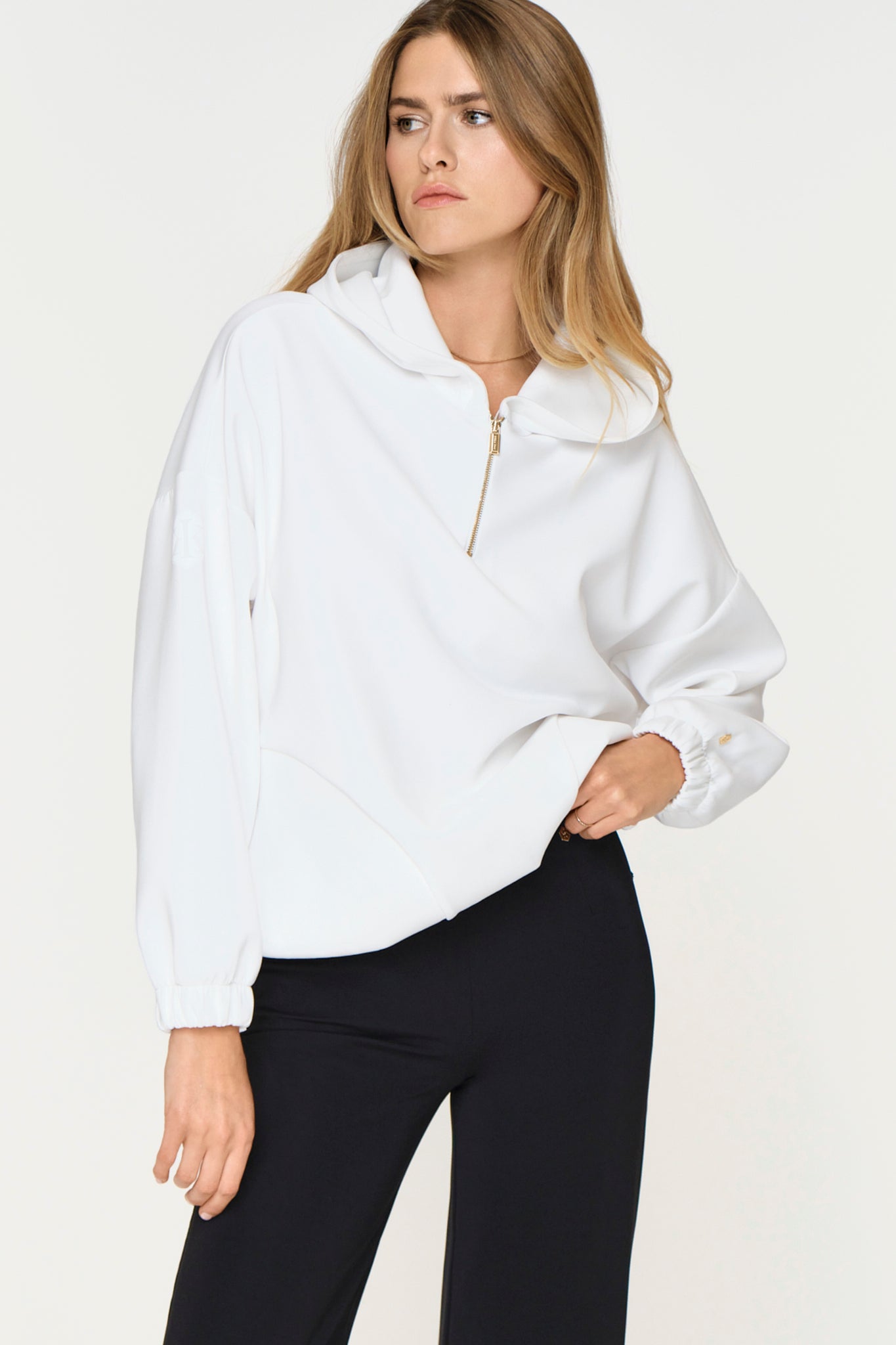VEGA Pullover weiss