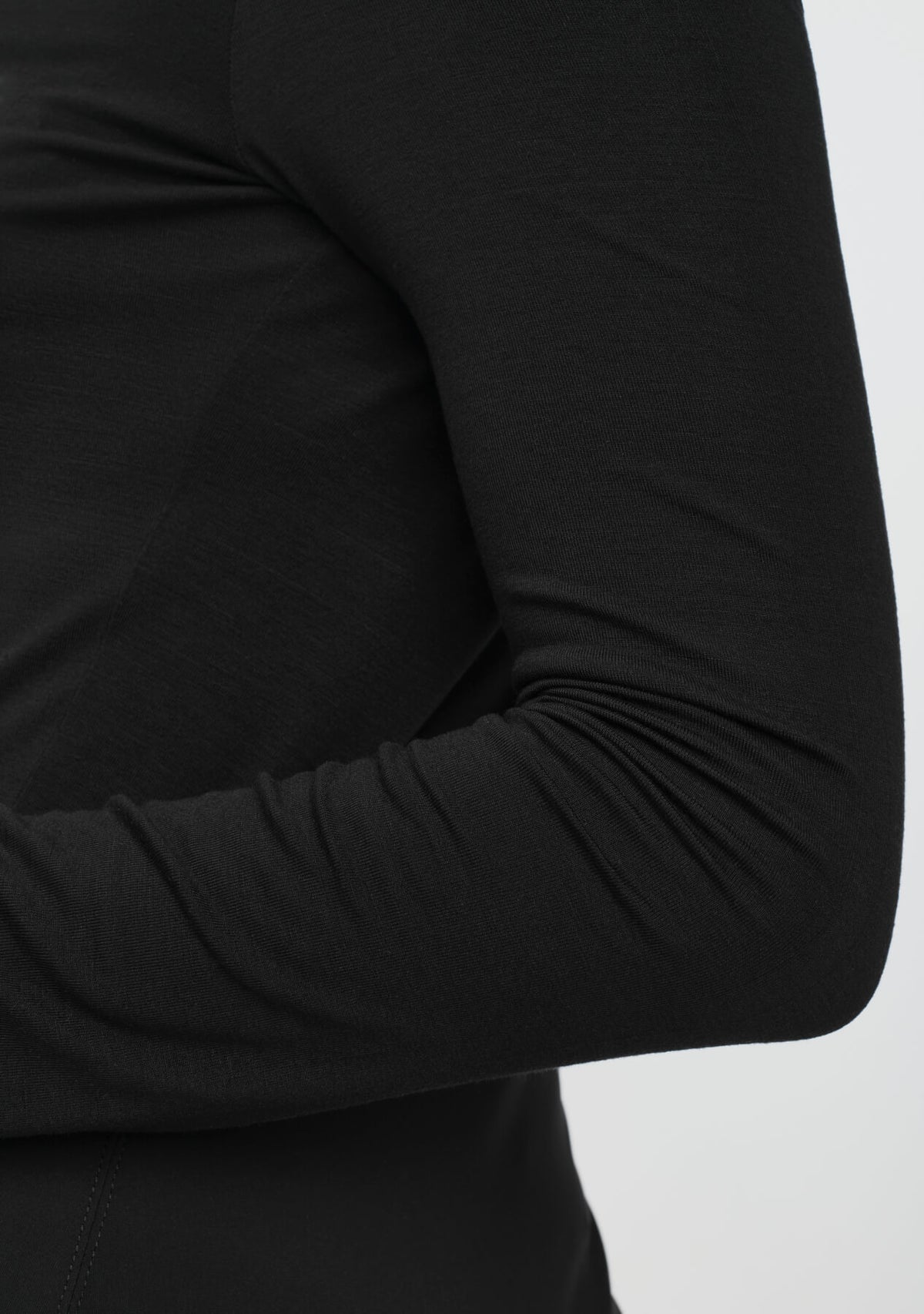 GAIA Cashmere Top black