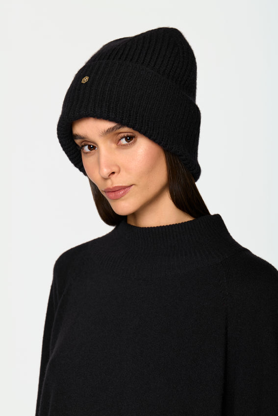 CALO Beanie black