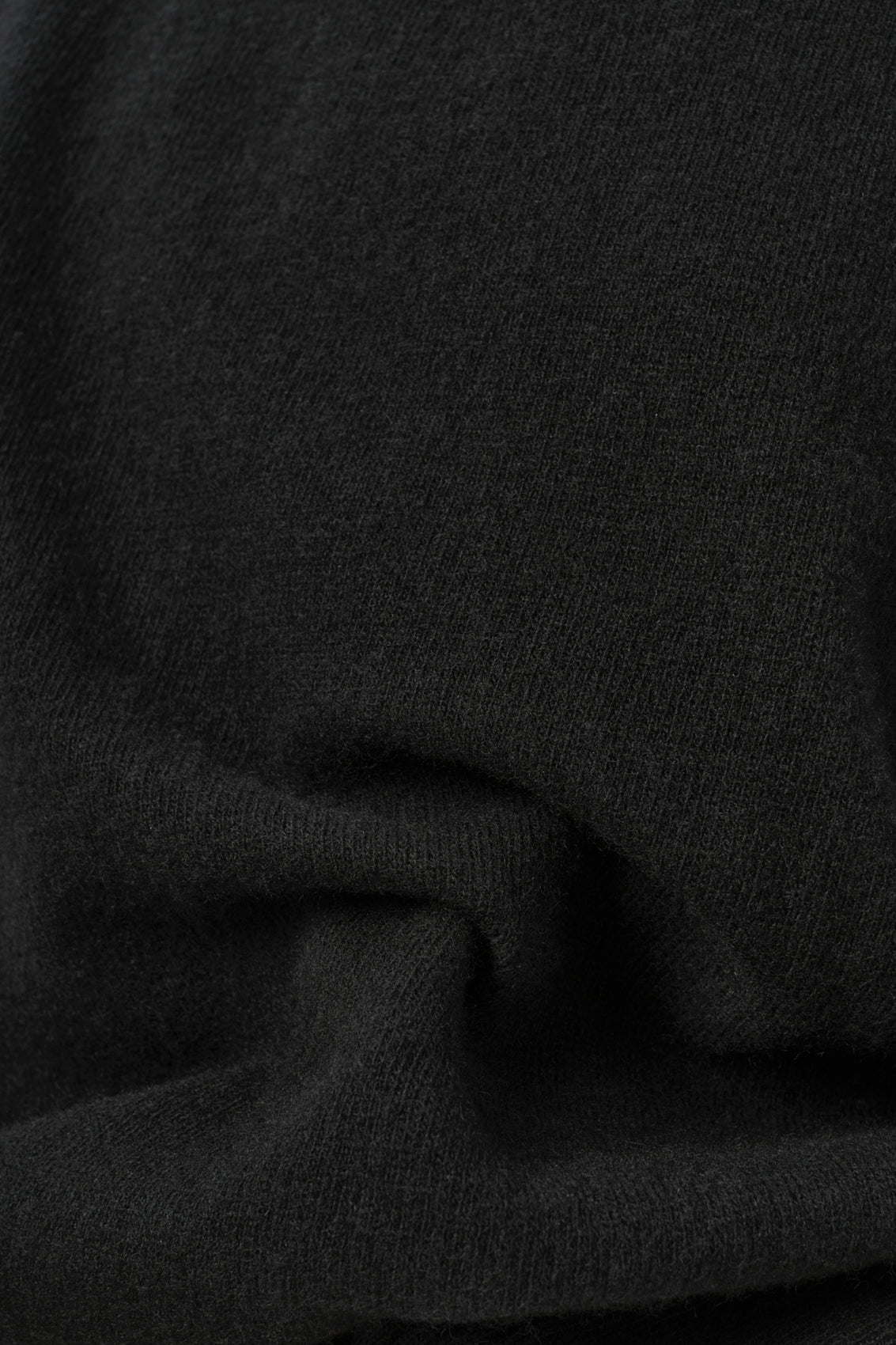 MOIRAI Sweater black