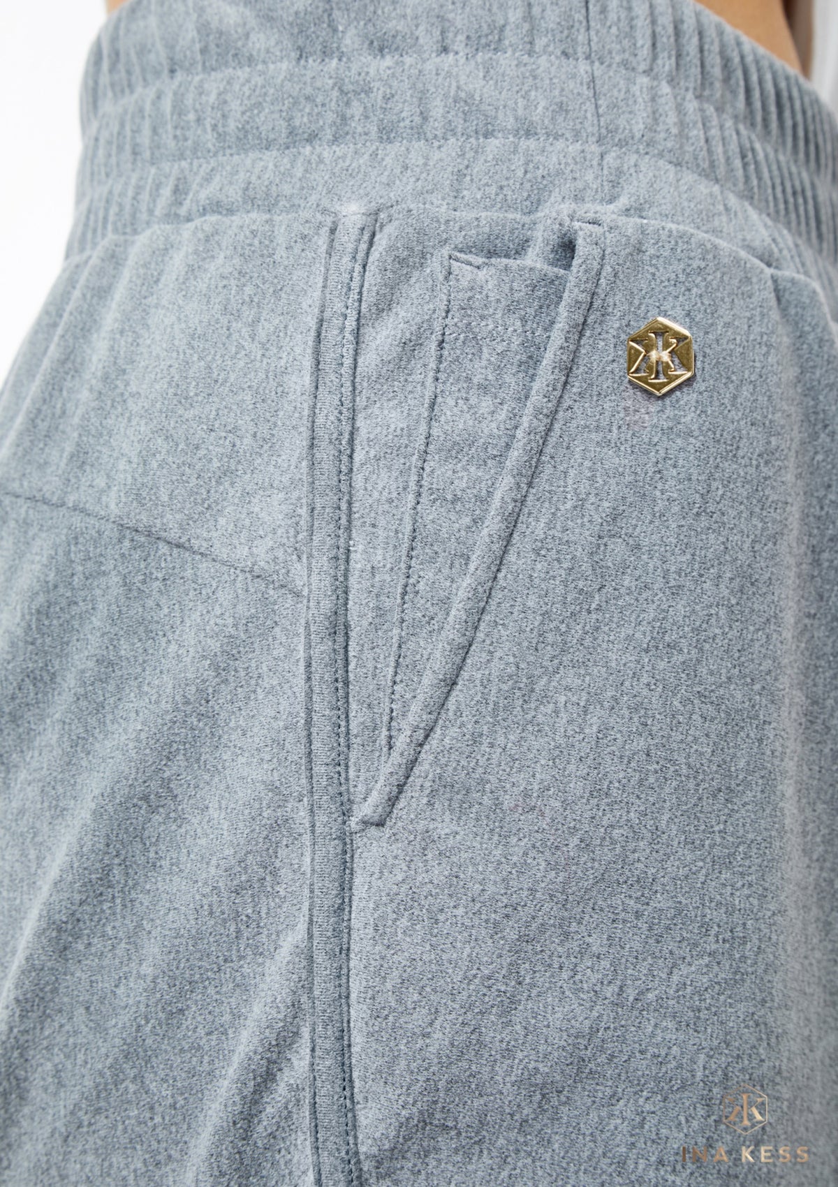LUXE PLUSH Shorts crystal grey